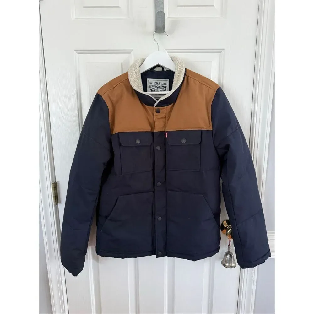 Levis measures 21”